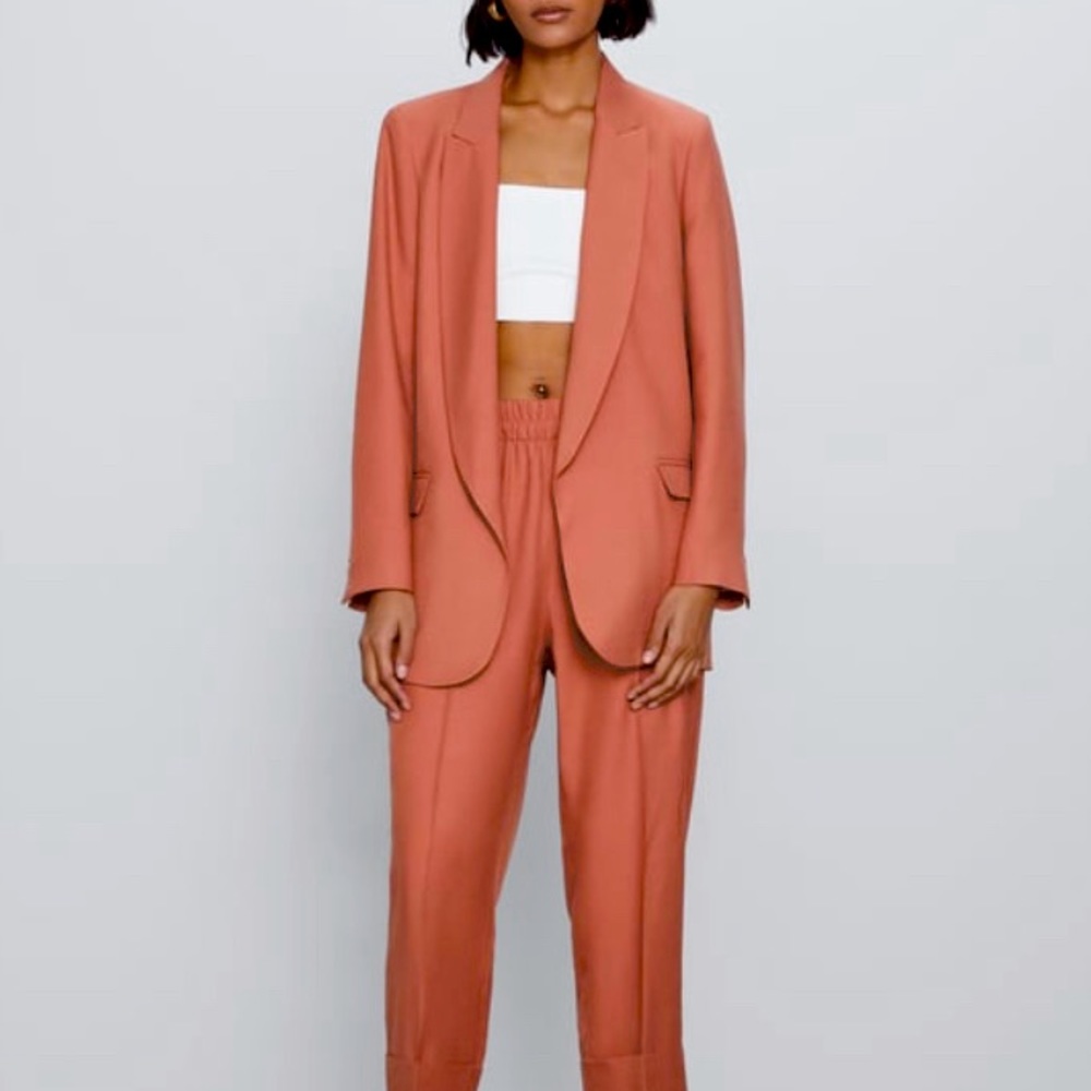 SOLD!!! Zara suit (92% viscose, perfect for spring / summer)